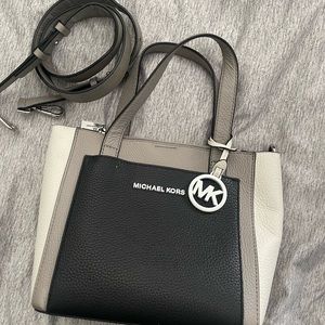 Michael Kors crossbody